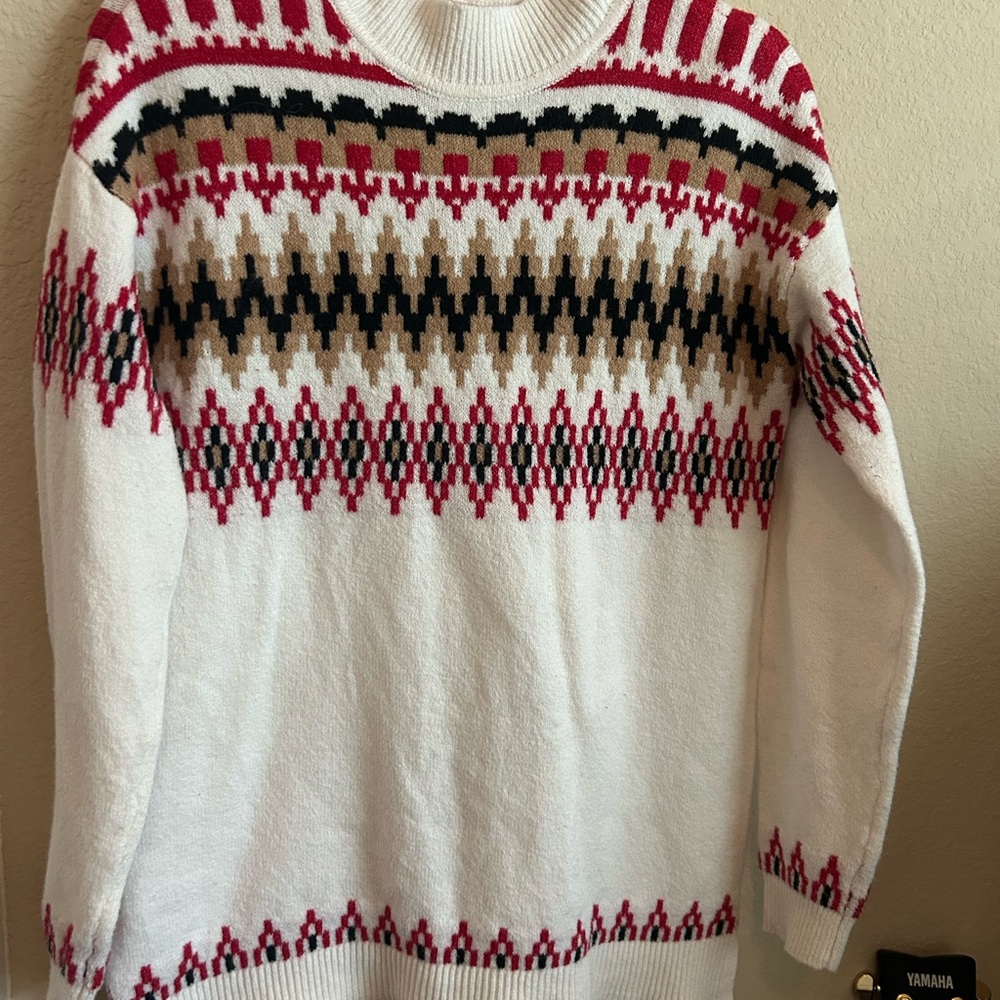 LOFT Women’s White Sweater with Red and Black Pattern